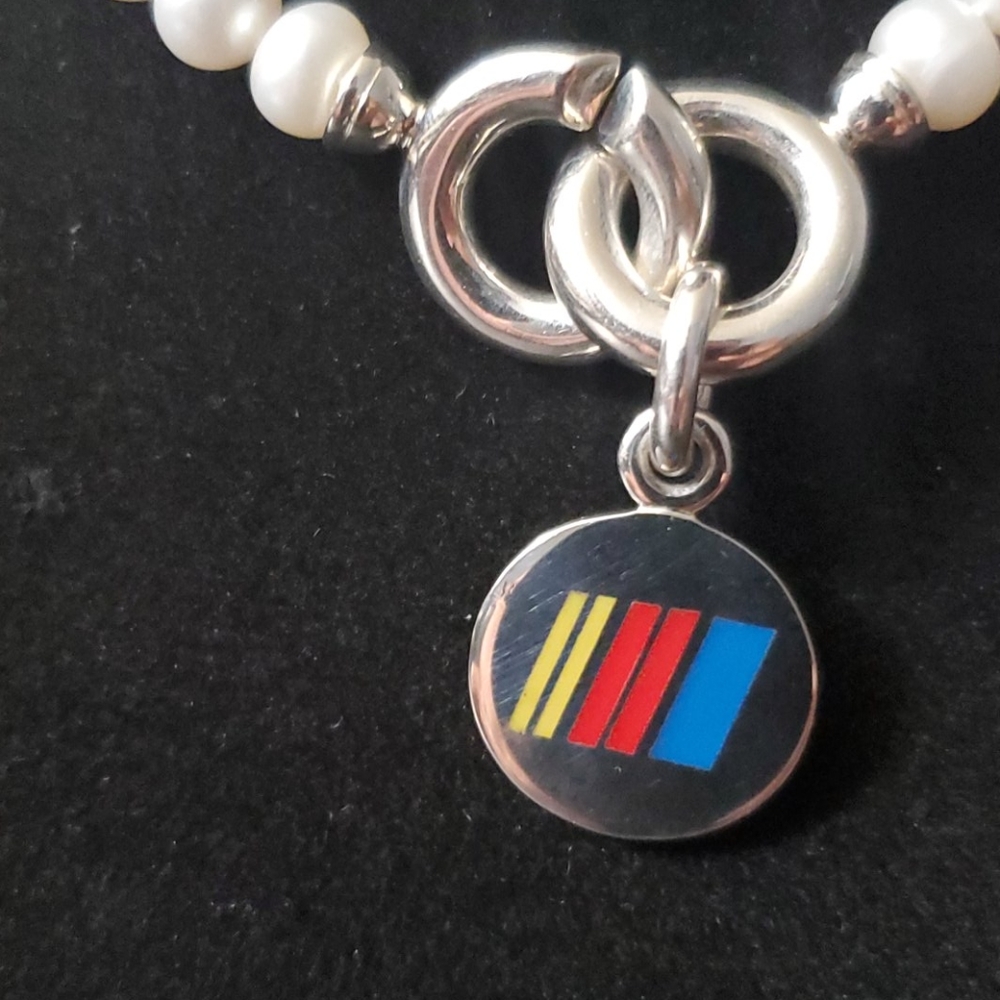 Nascar Silver Charm Pearl Necklace. - Picture 5 of 8